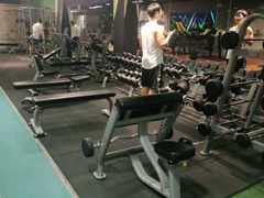 -星动力健身俱乐部(新塘店)