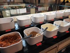 自助调料区-热火朝天鲜切牛肉火锅(南强街巷店)