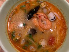酸辣海鲜汤河粉-米纸越南小馆(金鹰世界店)