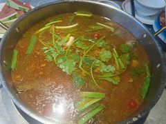 -野山舂·贵州现舂酸汤牛肉(民生路店)
