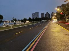-南京眼步行桥