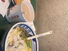 -鑫花溪牛肉米粉(东环大润发店)