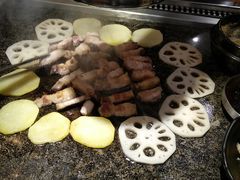 -仨仨米炭火烤肉