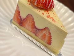 草莓法式奶油蛋糕-黑草莓(重庆路店)