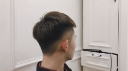 -BULB STUDIO 巴柏明星发型工作室