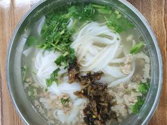 -肇兴特色牛肉粉