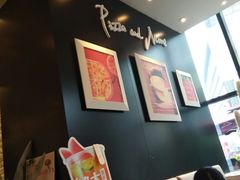 -必胜客(武汉欢乐谷店)