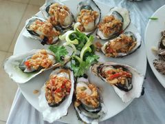 生蚝-1910老鲁味海鲜·戳子肉·青岛菜(金沙滩店)