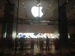 -Apple零售店(华贸购物中心店)