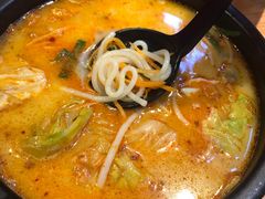 -桥思缘云南过桥米线