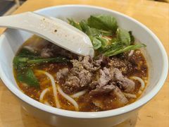 生烫吊龙-三千粉牛肉米粉(来客茂店)