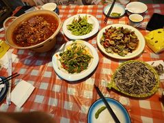 -阆辣荟餐饮(老味道8年·古城店)