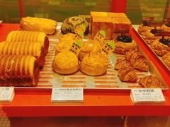 -Holiland好利来(建邺吾悦广场Lab主题店)