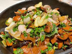 包烧野生牛肝菌-云海肴·汽锅鸡·云南菜(高德置地店)