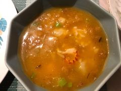 招牌小龙虾红汤泡饭-蜜桃花开·中西融合菜E&W(南长街店)