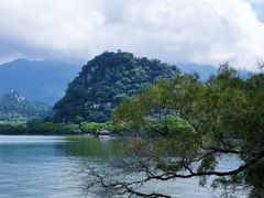 -星湖旅游景区七星岩