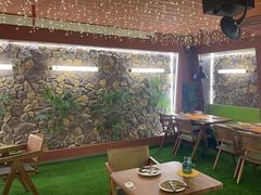 -Dragon Pizza•圆脸龙披萨·牛排餐厅