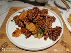 爆炒腰花-闫府私房菜·百年鲁菜(恒隆店)