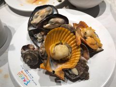 -领鲜活海鲜榴莲自助火锅(东门店)