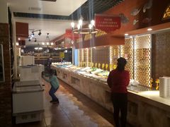 自助取餐区-火焰山自助烧烤涮石板烤肉(新华大街店)