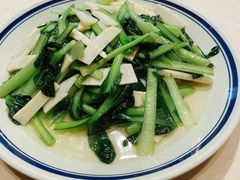 -八府香鸭·啫啫煲(华山路店)