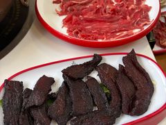 -毛辣果·贵州红酸汤牛肉火锅(西单店)
