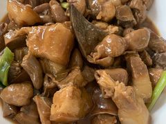 红焖全猪-六叔农家餐馆