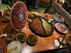 -周小明火锅(黑金冠社区店)