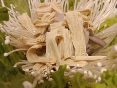 -霄汉牛三鲜湖北砂锅菜(万松园2店)