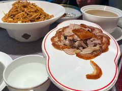 香酥烤鸭-秀儿四九城·新京菜(亚运村鸟巢店)