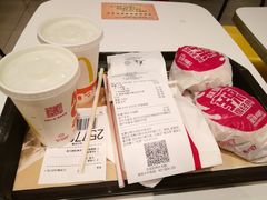-麦当劳(莘松路芭比伦DT店)