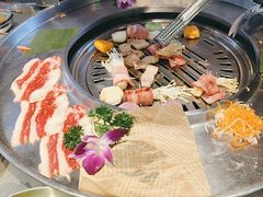 -哈哈碳都·牛肋条无限自助烤肉(台江万达店)