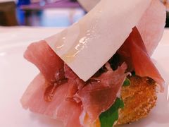 -卡佩罗意大利餐厅及酒吧Al Cappello Trattoria
