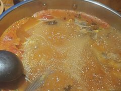 -快活林酸汤鱼鲜品火锅店(甲秀楼店)
