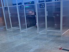 -外星熊·伊斯贝尔电竞店