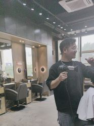 -韩国李知恩形象设计