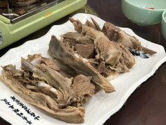 -撒拉人家.酸菜牦牛肉火锅