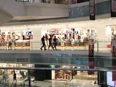 -优衣库(上海虹口龙之梦店)