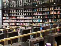 -钟书阁(群光广场店)