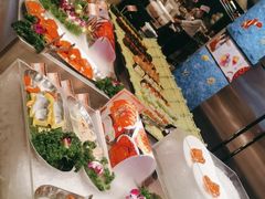 -宝利来国际大酒店-凤凰阁旋转餐厅