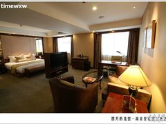 -南京金鹰皇冠假日酒店