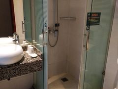 -格林豪泰商务酒店(上海大宁国际延长路地铁站店)