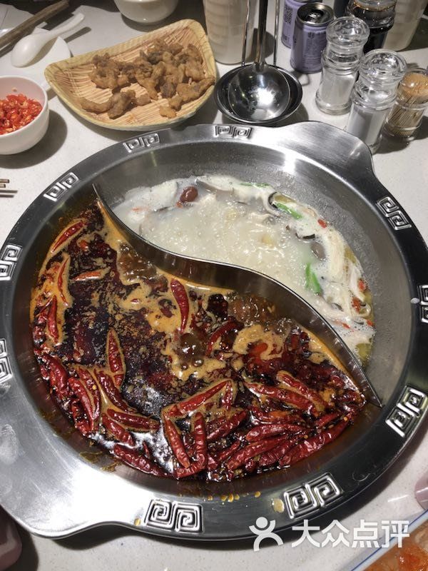 川西坝子火锅图片 - 第1张