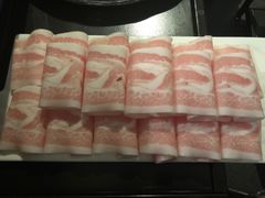 雪花香猪肉-哥老官重庆美蛙鱼头(宝山龙湖店)
