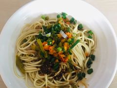 招牌热干面-德泓面馆(颐高店)