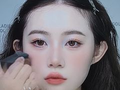 -金夫人化妆摄影职业培训学校