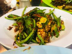 -明记烧鱼美味店