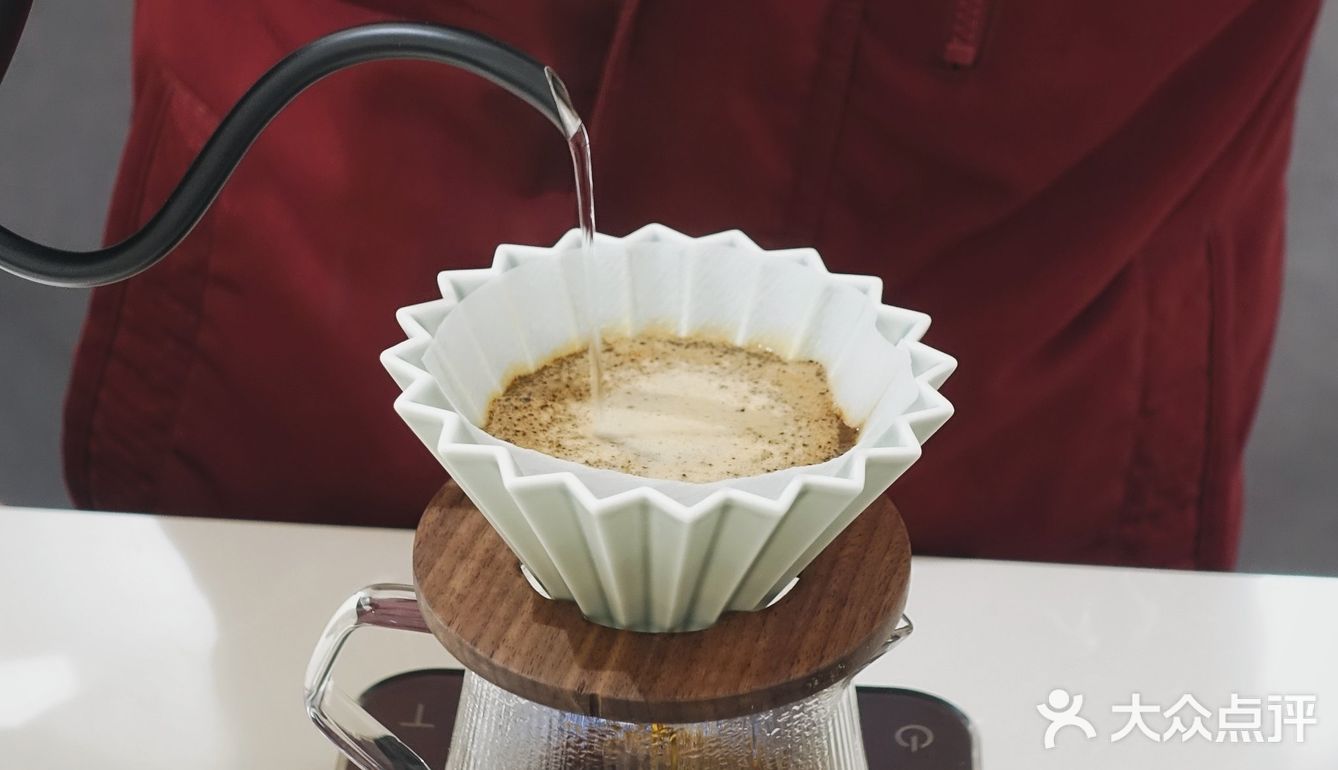 咖啡师说还有一点樱花 回甘不明显，酸质也内敛
