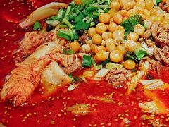 麻辣牛油汤底-张翻越·川渝冒菜·武汉黑鸭煲(城北万象城店)