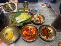 -草家酱蟹炭火烤肉店(珲春南路二店)